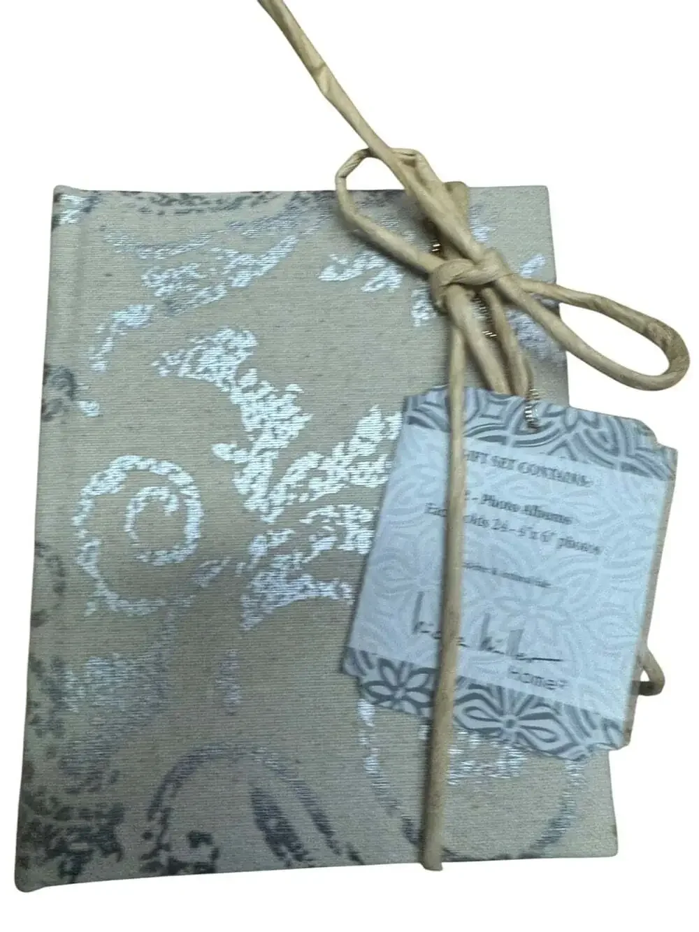Nicole Miller Home Photo Albums Set of 2 Linen Silver Floral 4x6 New w/ Tags